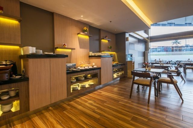 Hotel 88 ITC Fatmawati Panglima Polim, Jakarta Selatan