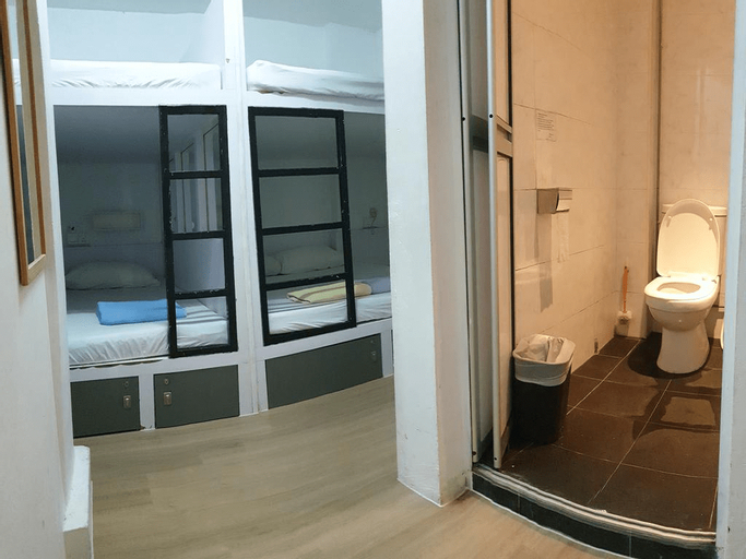 Bathroom 9