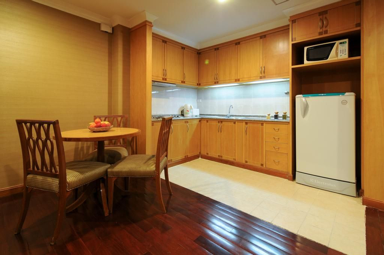 Dining Room 17