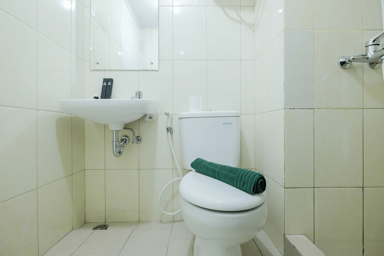 Bathroom 8