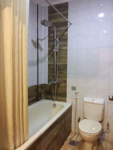 Bathroom 5, Holiday Hotel Batam, Batam