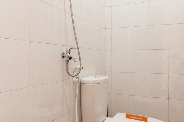 Bathroom 4