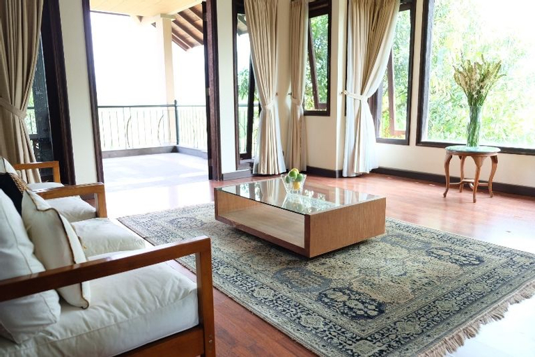 Villa Petra Ungaran, Semarang