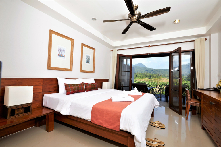 Yoma hotel, Pai