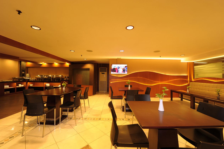 Food & Drinks 6