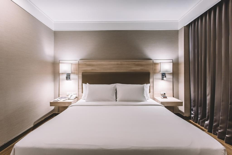 Bedroom 30