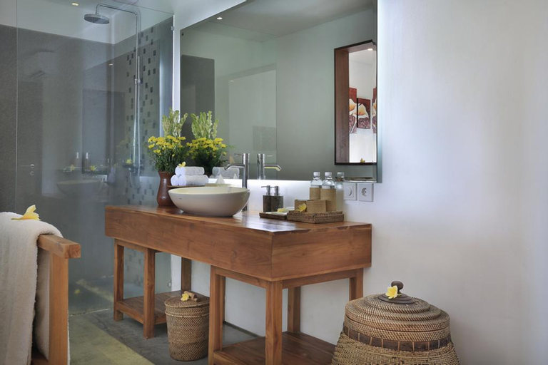 Bathroom 20