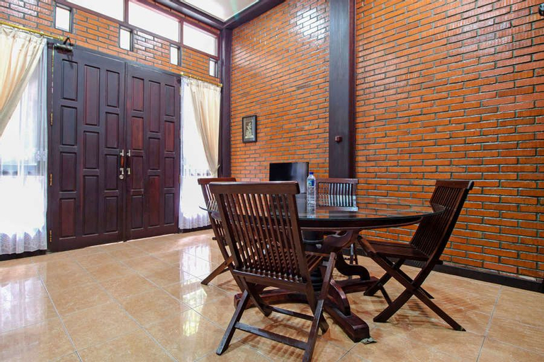 RedDoorz @ Cilandak Timur, South Jakarta