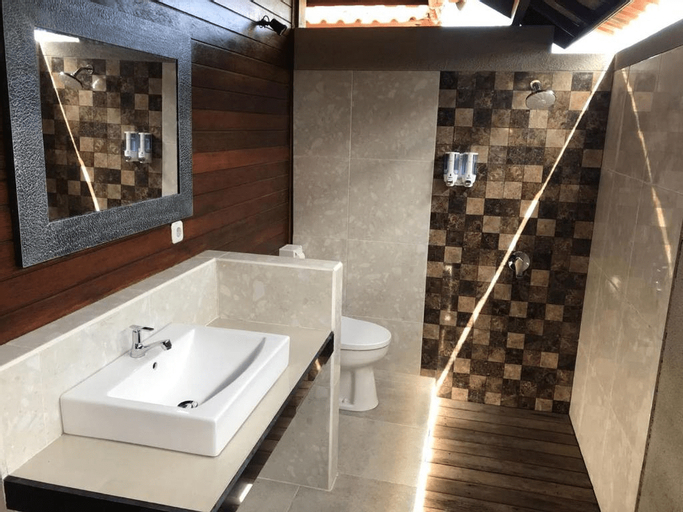 Bathroom 4