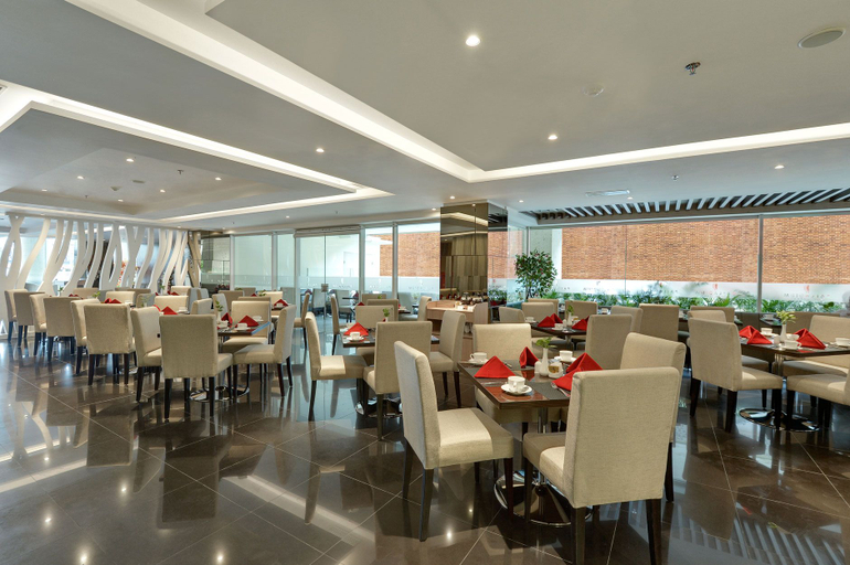 Food & Drinks 5, Platinum Adisucipto Hotel & Conference Center, Sleman