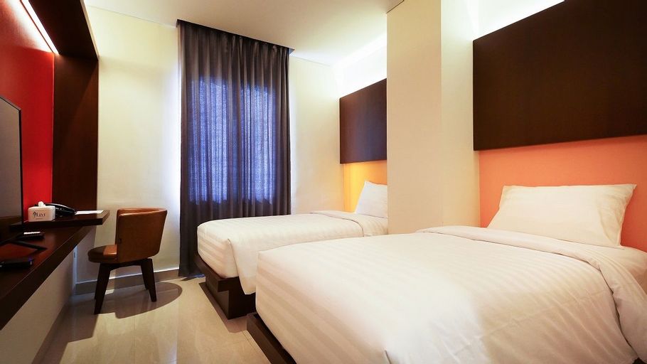 Bedroom 2, Grand Picasso Hotel, Central Jakarta
