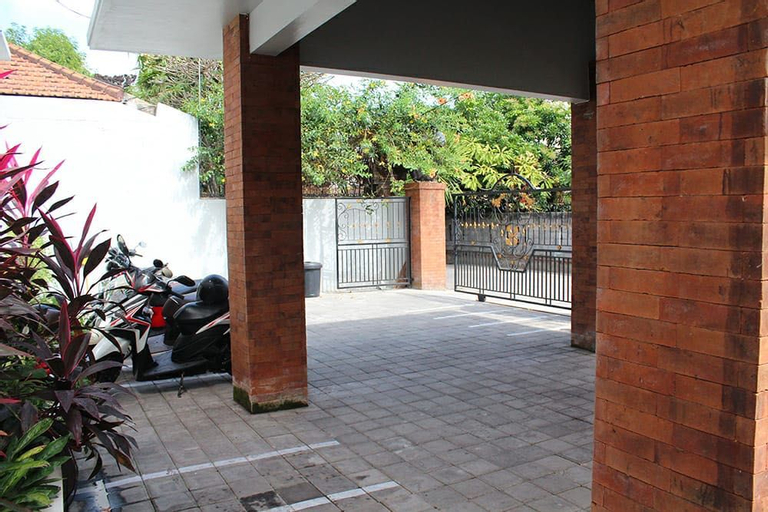 Gentong Kost Denpasar, Denpasar