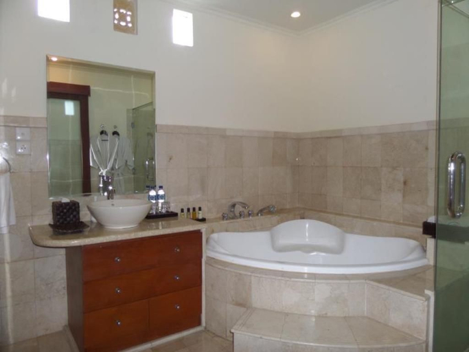Bathroom 5, Asri Jewel Villas & Spa, Badung