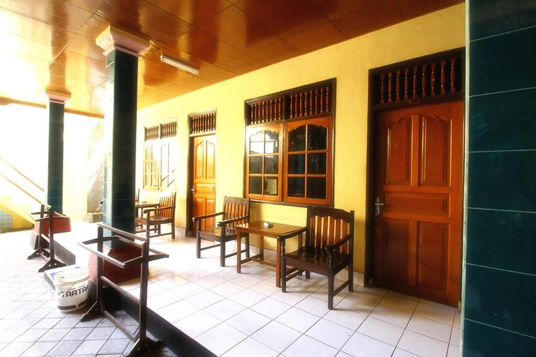 Public Area 3, Dua Dara Inn Kuta, Badung