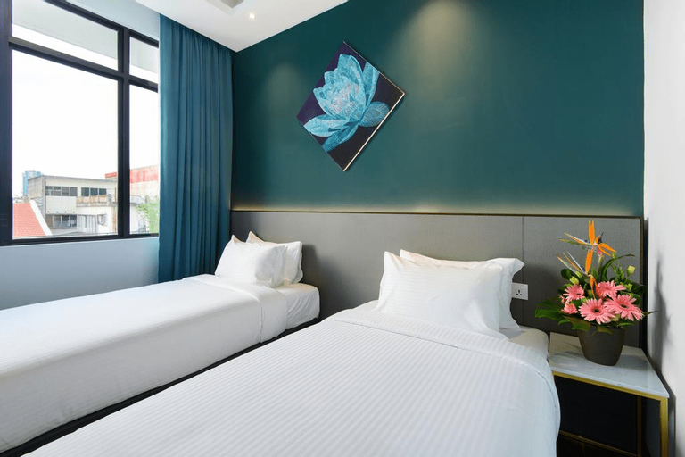 Bedroom 13