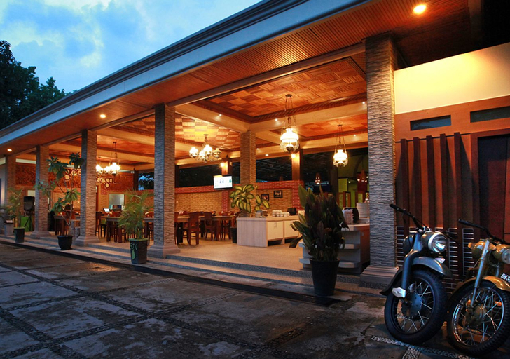 Green Tropical Village Hotel and Resort, Belitung