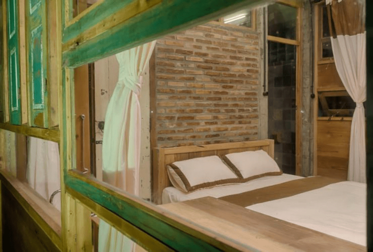 Bedroom 29