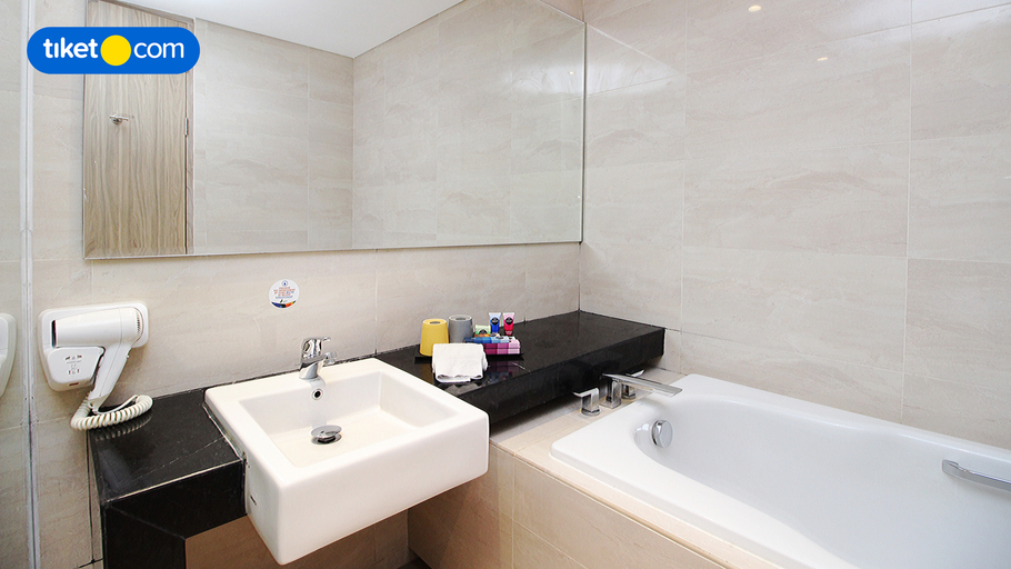 Bathroom 17