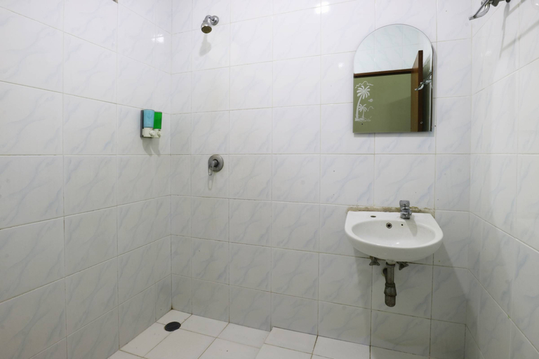 Bathroom 5, Narima Resort Hotel, Bandung