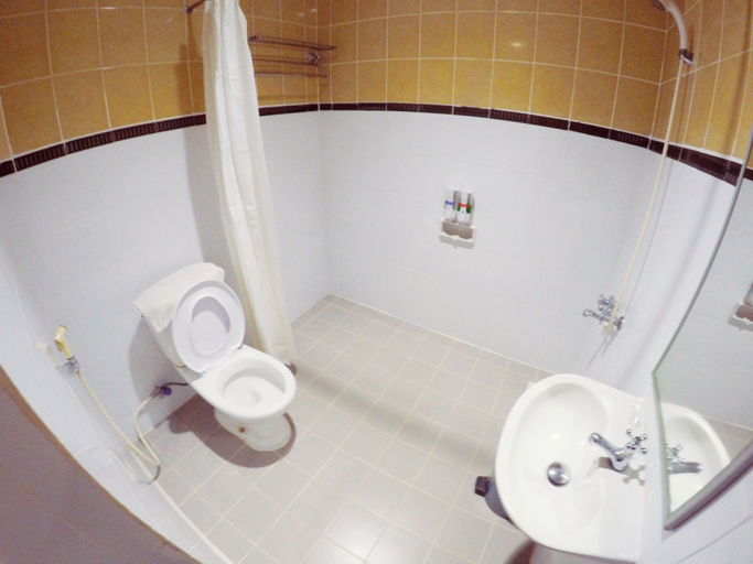 Bathroom 5, Hotel Andalas Permai, Bandar Lampung