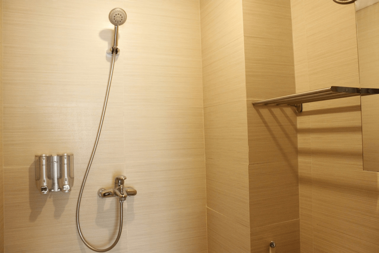 Bathroom 11