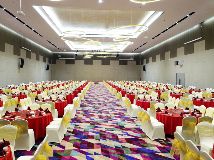 Business Facilities 23