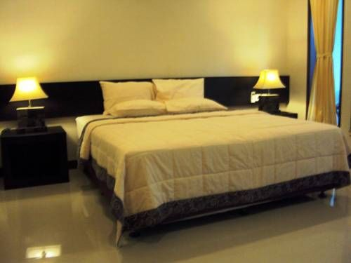Bedroom 8