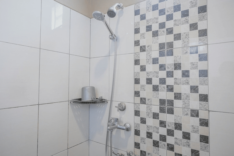 Bathroom 11