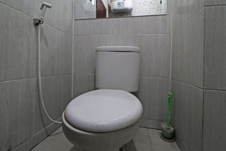 Bathroom 7