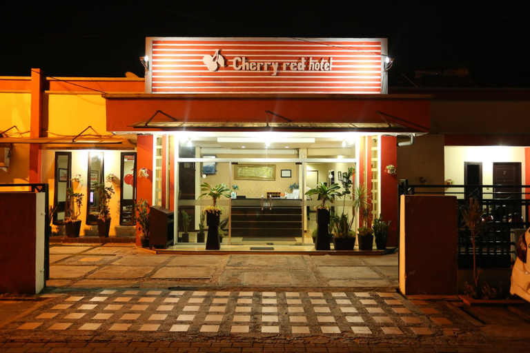 Cherry Red Hotel Medan, Medan
