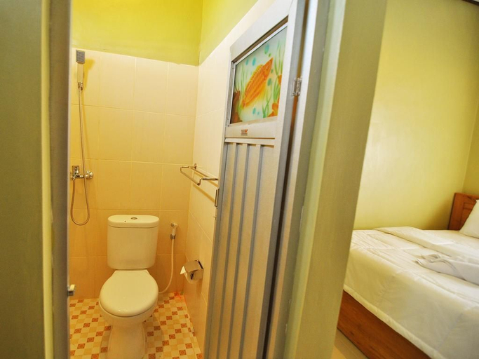 Bathroom 5, Cempaka Mas Guest House, Badung
