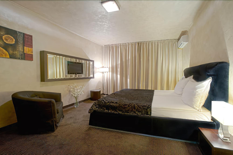 Bedroom 4, Grand Hotel Bansko, Bansko