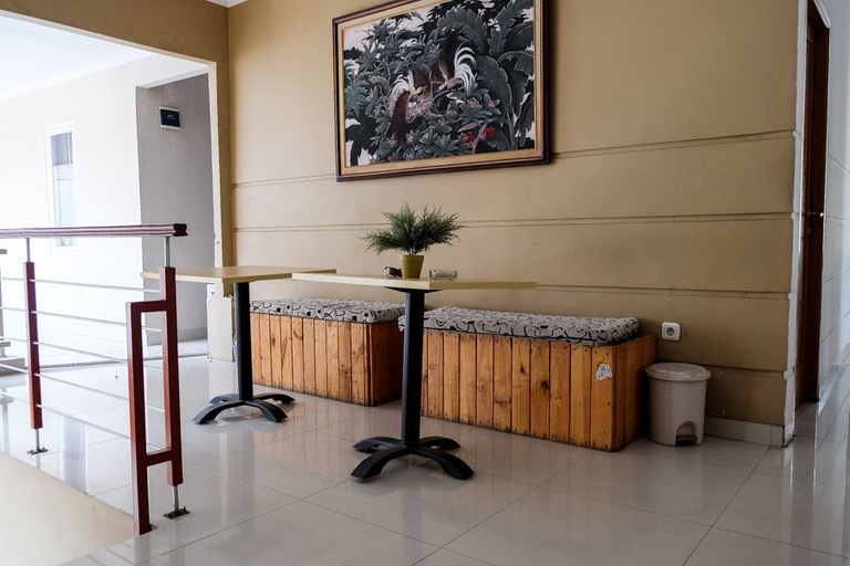 Public Area 3, RedDoorz near Kebun Raya Bogor 2, Bogor