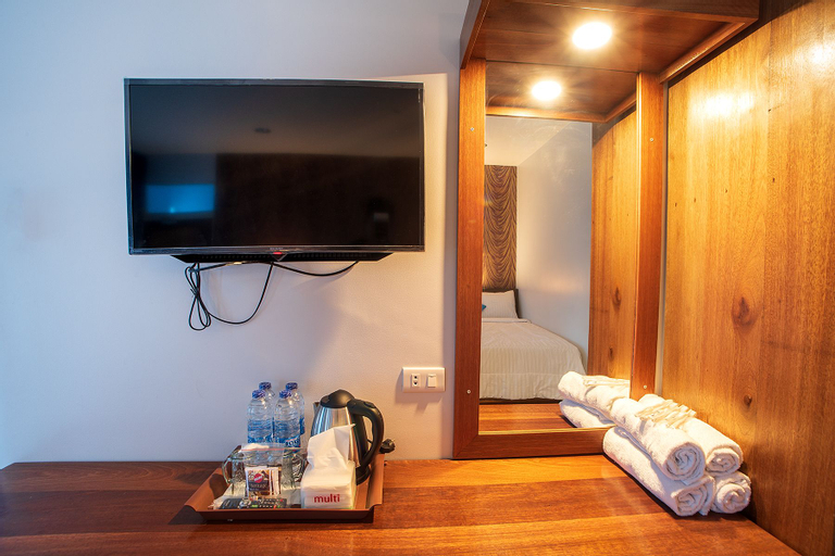 Bedroom 13