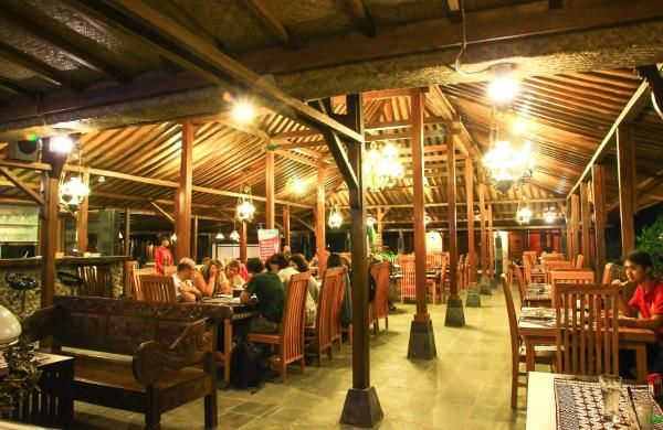 Senthong Asri Hotel & Resto, Magelang Booking Murah di tiket.com