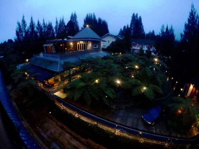 Exterior & Views 2, Hotel Kalang Ulu Berastagi, Karo