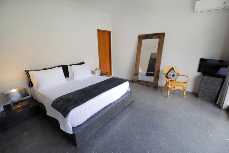 Bedroom 13