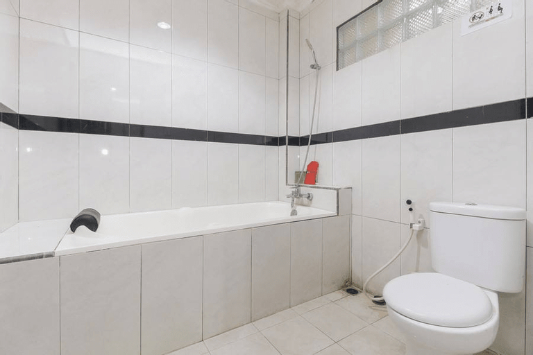 Bathroom 8