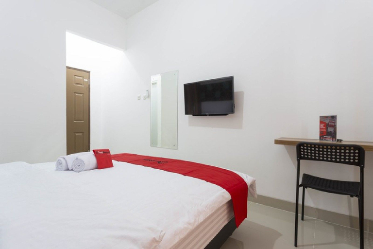 Bedroom 4, RedDoorz Plus @ Boulevard Residence BSD, South Tangerang