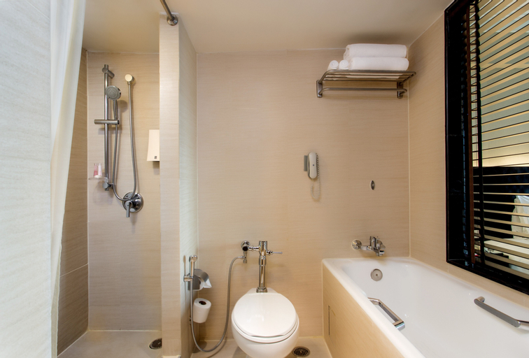 Bathroom 12