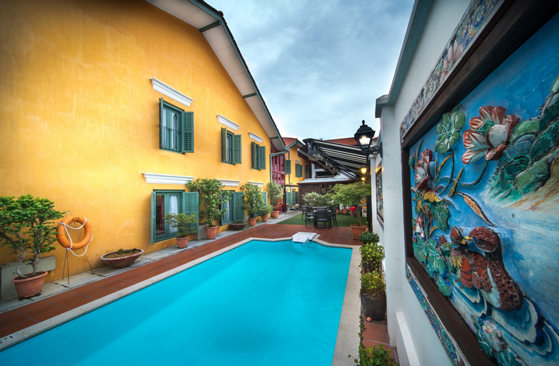 Swimming Pool 6