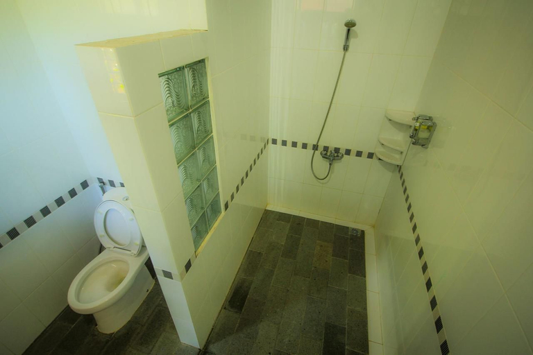 Bathroom 4