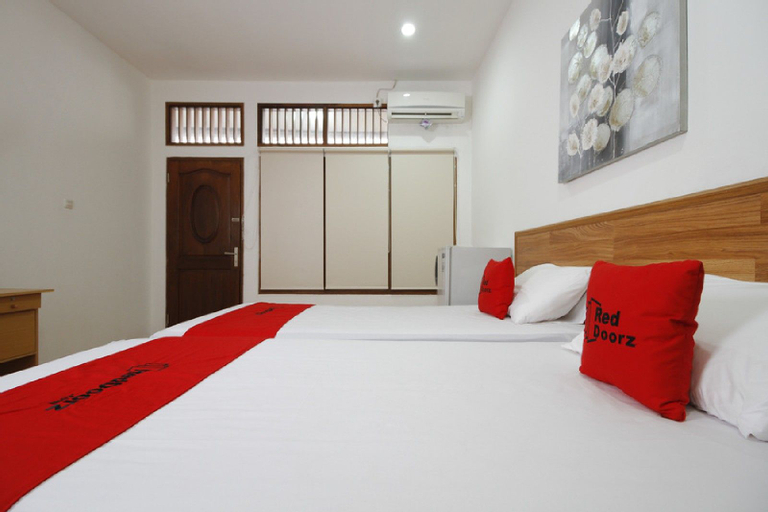 Bedroom 3, RedDoorz Plus near Plaza Indonesia, Central Jakarta