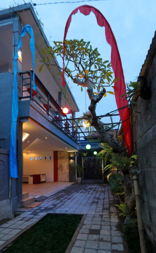 Exterior & Views 2, Valomia Guesthouse Denpasar, Denpasar