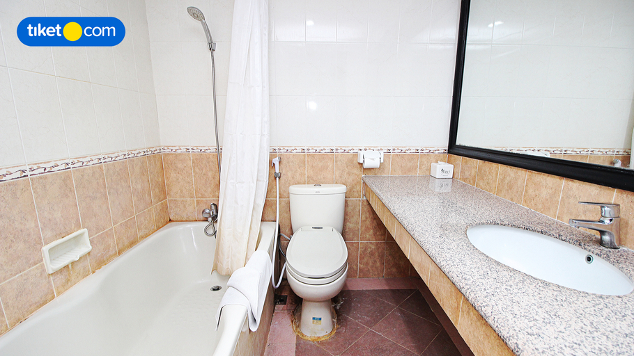 Bathroom 5, Hotel Sofia Juanda Surabaya, Surabaya