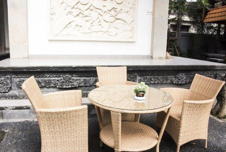 Adi Jaya Homestay - Tap to explore photos