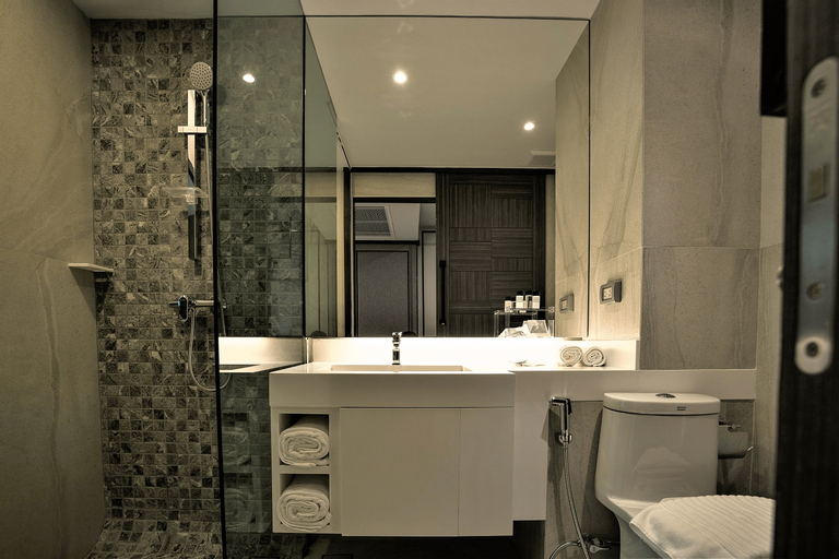 Bathroom 8