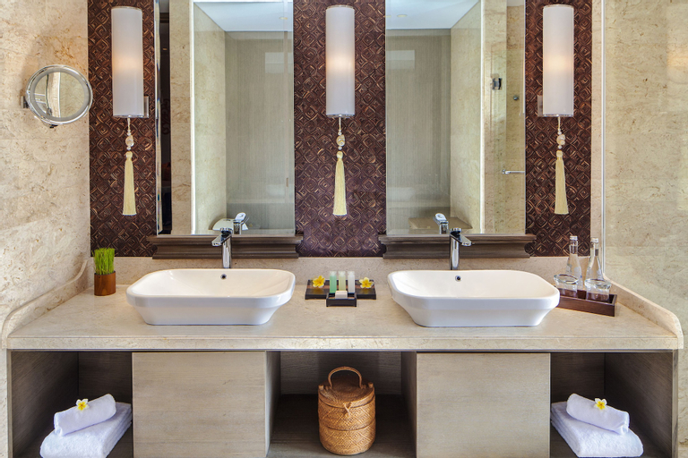 Bathroom 4