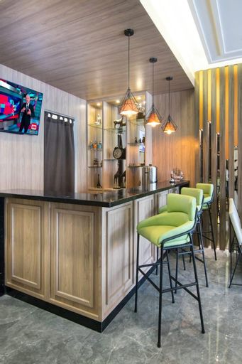 Versa Hotel Bekasi, Bekasi