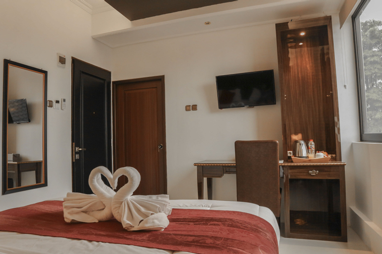 Bedroom 12